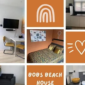 https://bobs-beach-house.zandvoort-hotels.com